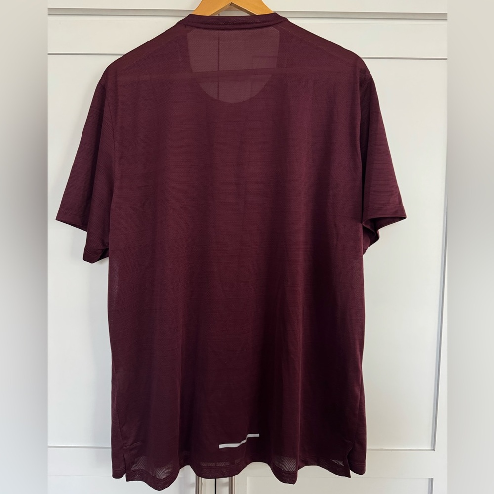Nike Men's Burgundy Short Sleeve Running Tee XL - Picture 5 of 7
